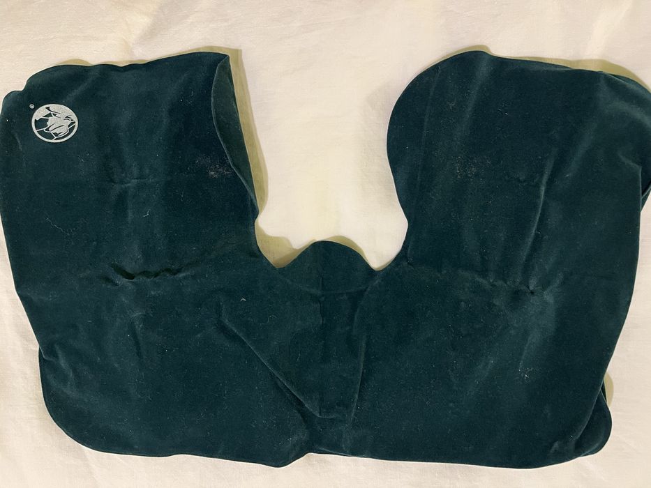 Perna cu memorie Mobexpert si perna calatorie