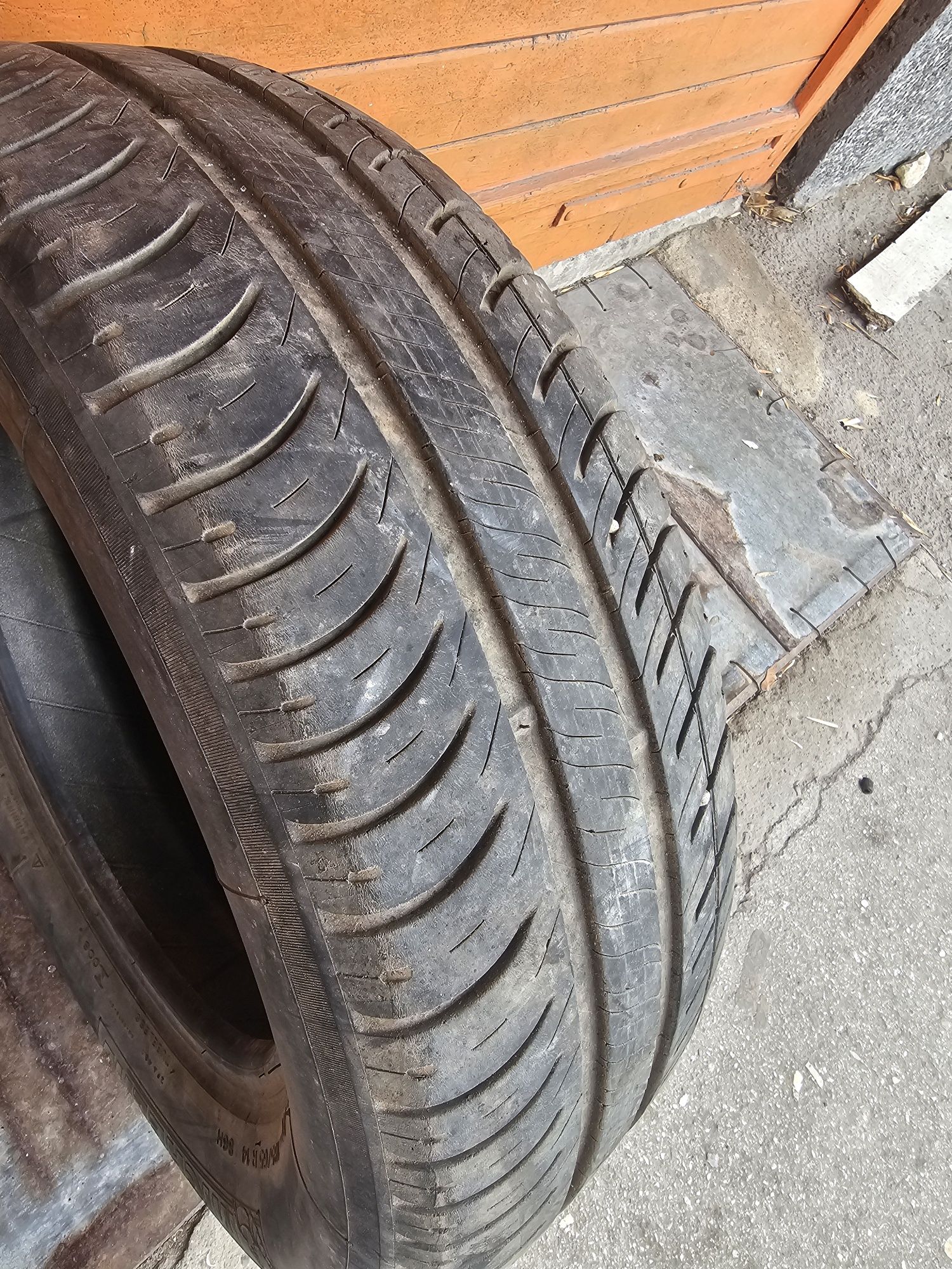 Лятна гума Michelin 185/65 R14
