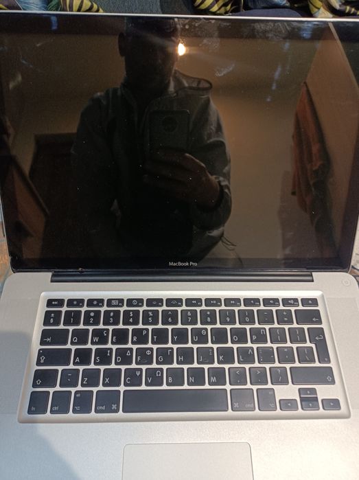 MacBook model A1281 на части , предпочитам целият да го дам
