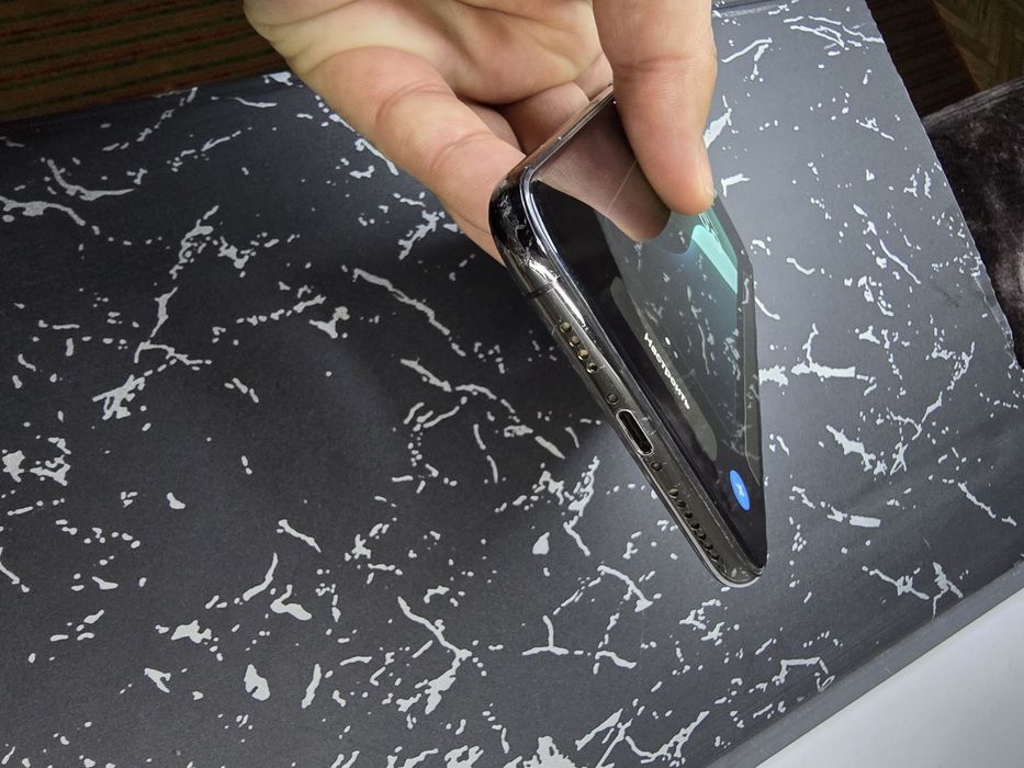 iPhone Xs Max  64 gb