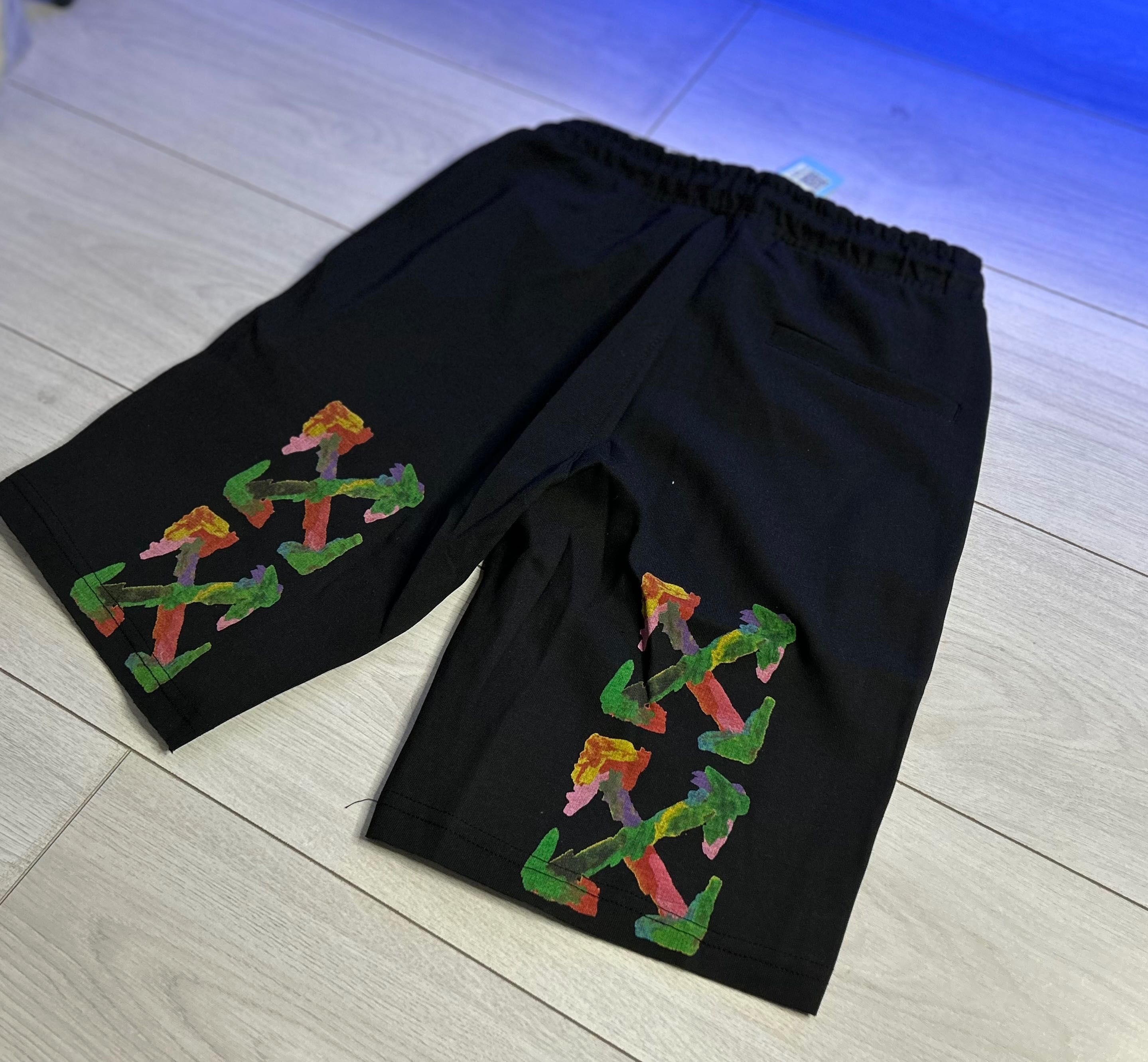 Pantaloni scurți off white black new collection 2024