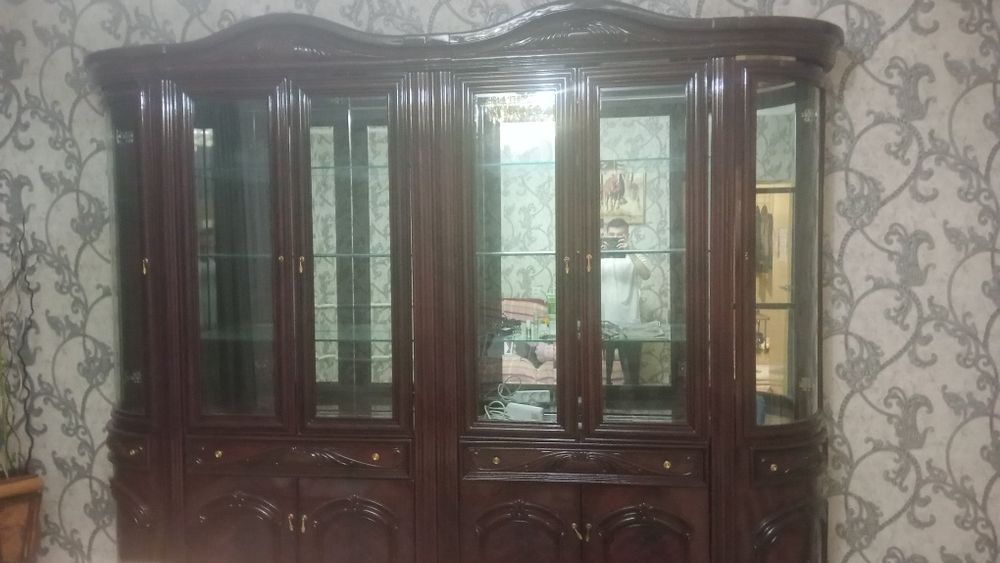 Сервант отдам даром