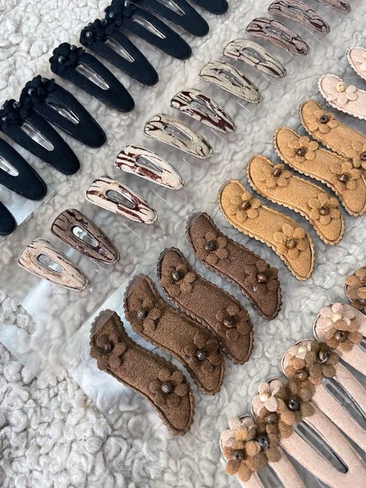 Заколки для волос