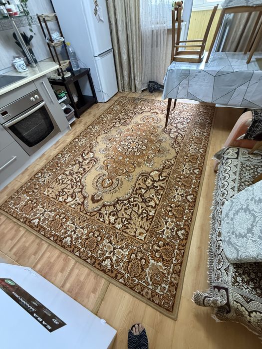 Срочно продам ковер шерстяной