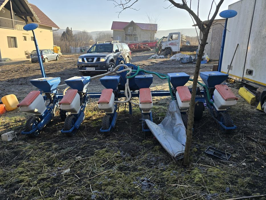 Vând semanatoare spc6fs