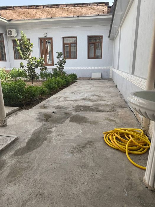 Uy sotiladi fayizli xovli tinchlik maxalla