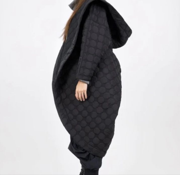 Авангардно палто в релефен десен VDR Via Delle Rose