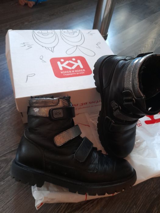 Боти за момиче на Колев и Колев