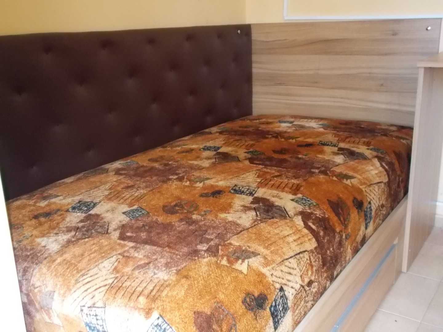 Продавам двуетажна къща с. Методиево