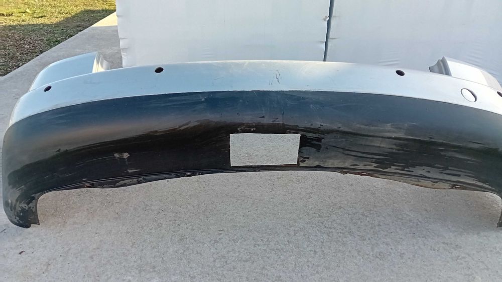 Vând bară spate de volkswagen Touran