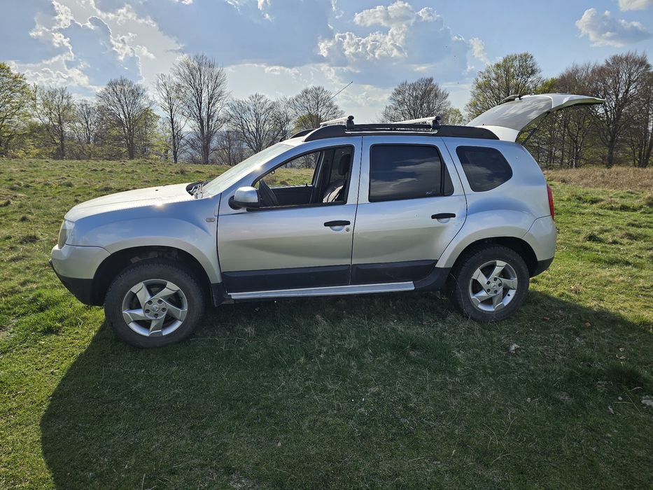 Vand  Dacia Duster 4x4, diesel 1.5 dci
Fără aer