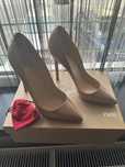 Pantofi stiletto cristian loubutine