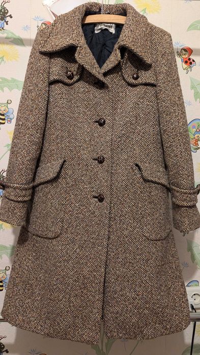 Продам женское пальто драповое р.42-46 весна/осень