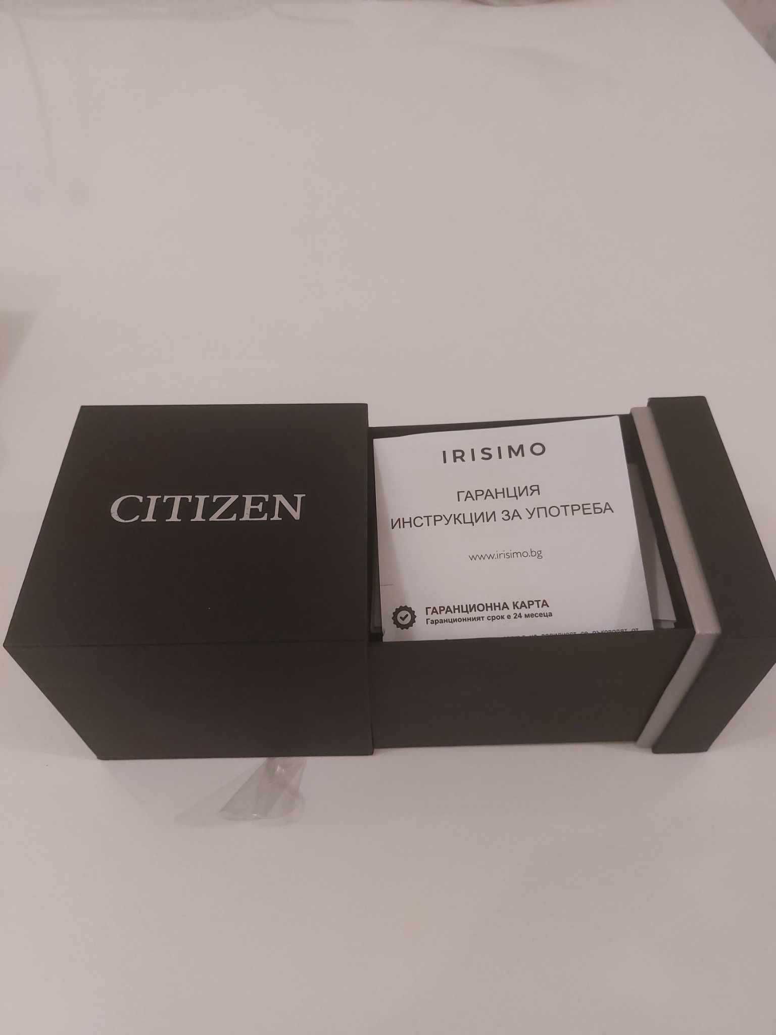 Продавам  часовник Citizen Quartz Chronograph AN8200-50A