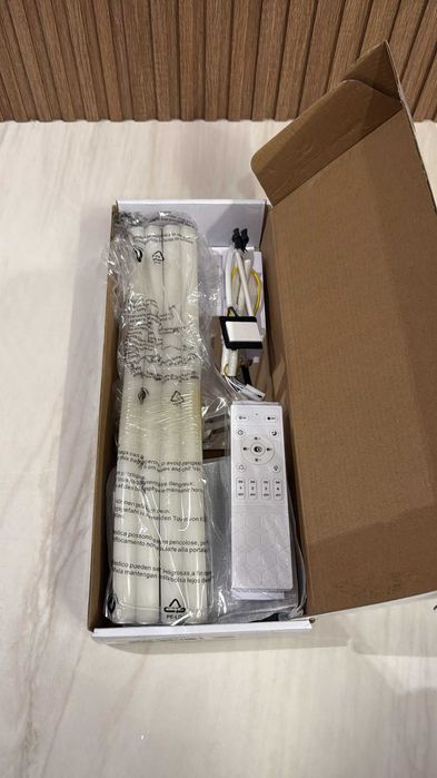 Plafoniera cu telecomanda noua