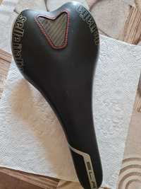 Sa, sit, scaun, saddle Selle Italia SLR, tije magneziu.