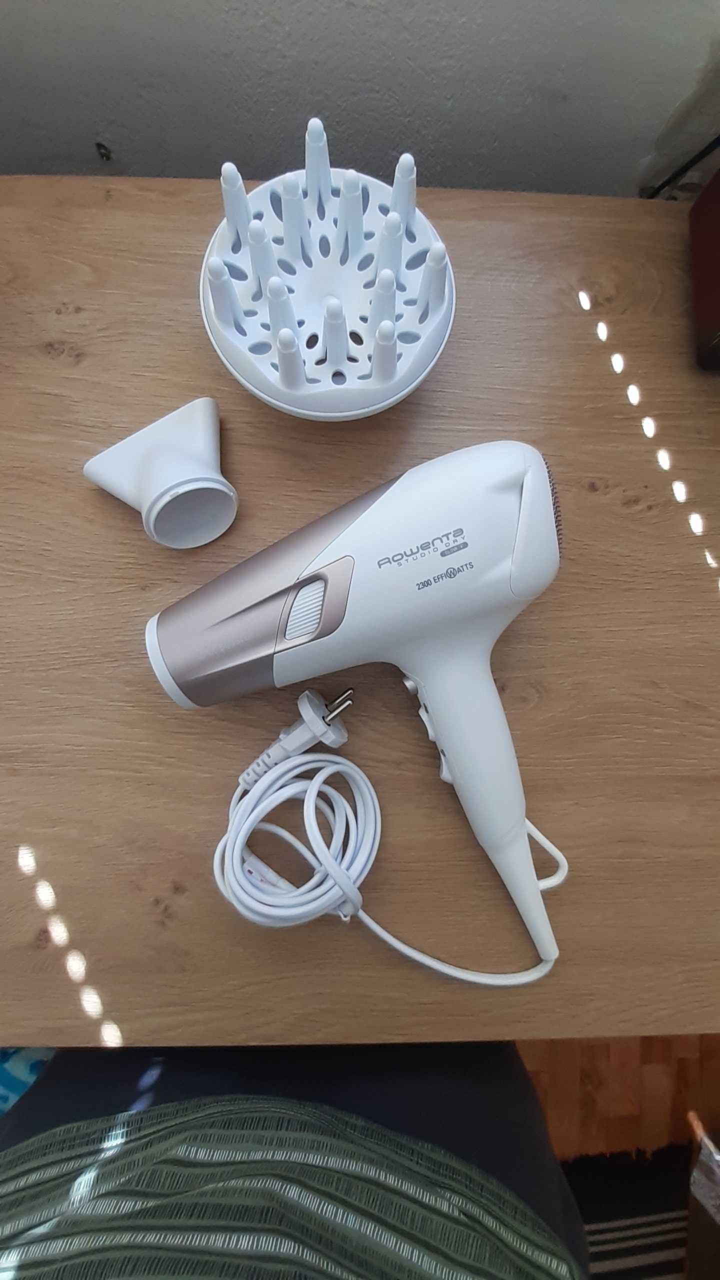 Сешоар ROWENTA Volumizer 1800W/2400