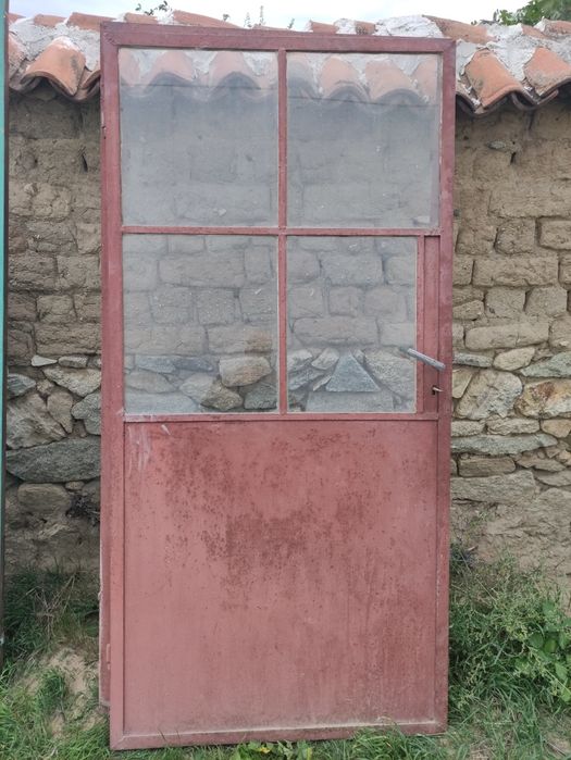 Метални Врати / Желязна Дограма