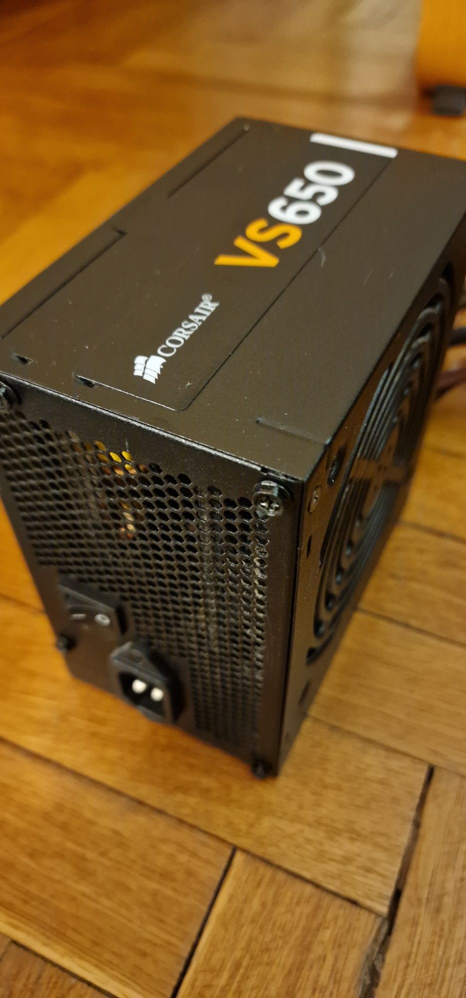 Захранване за компютър Corsair VS650 650W Компютърно захранване