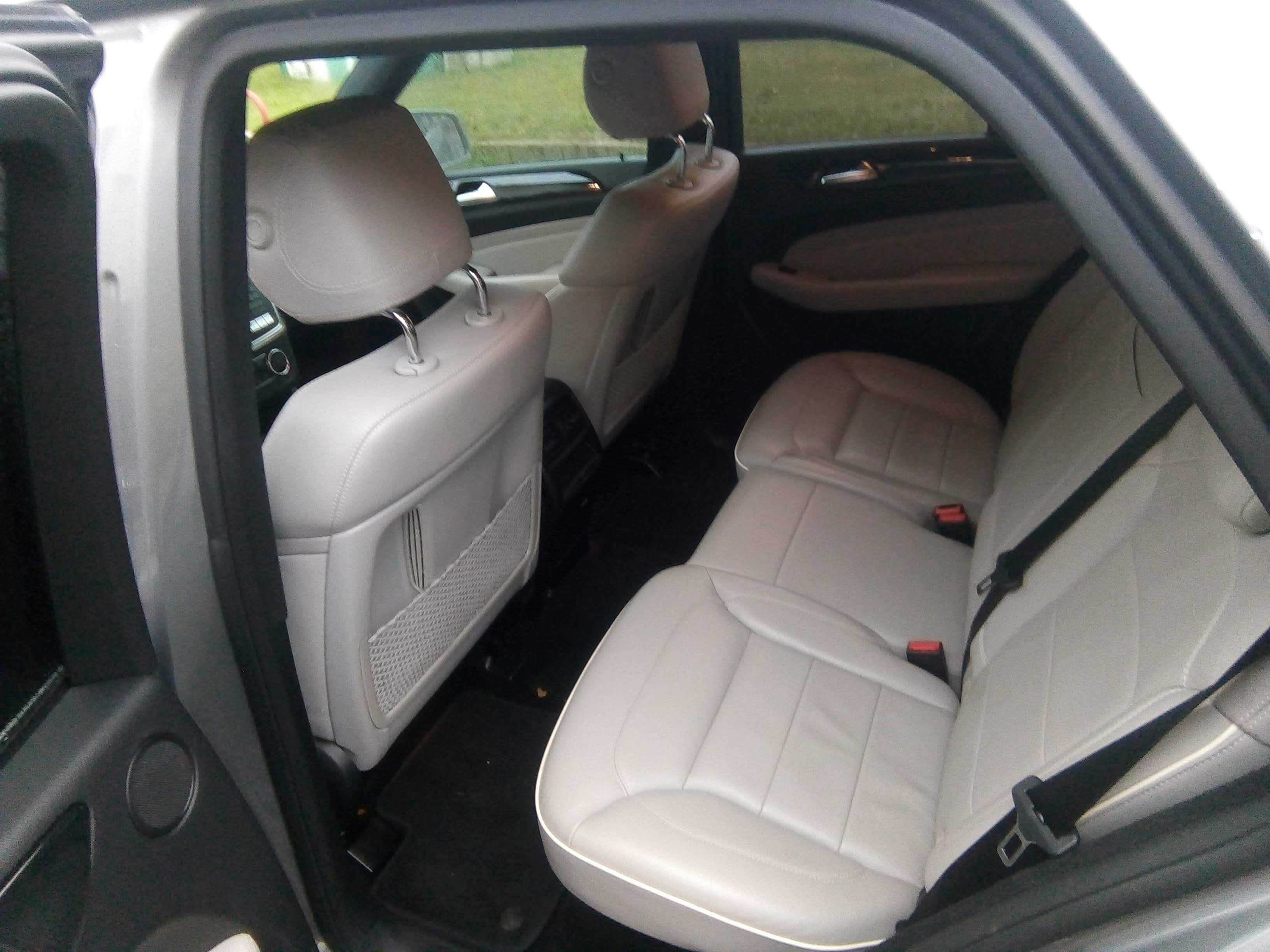 Proprietar, vand Mercedes ML 350