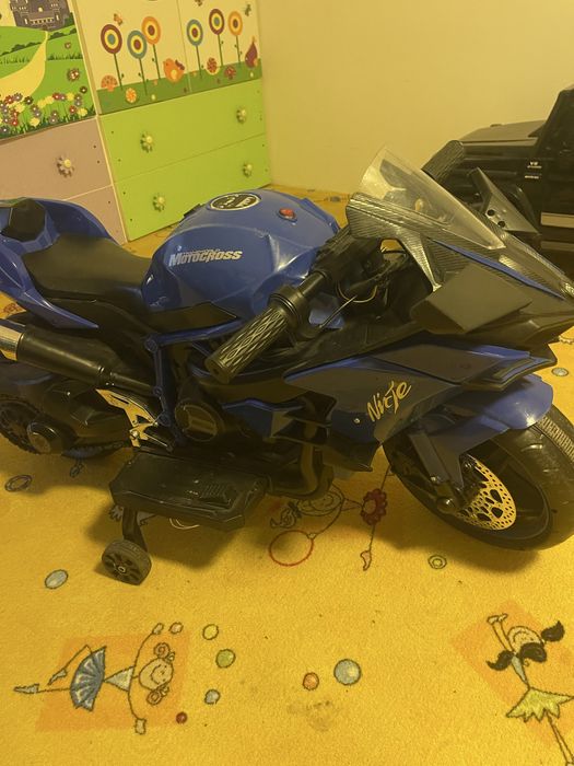 Кола + мотор нови