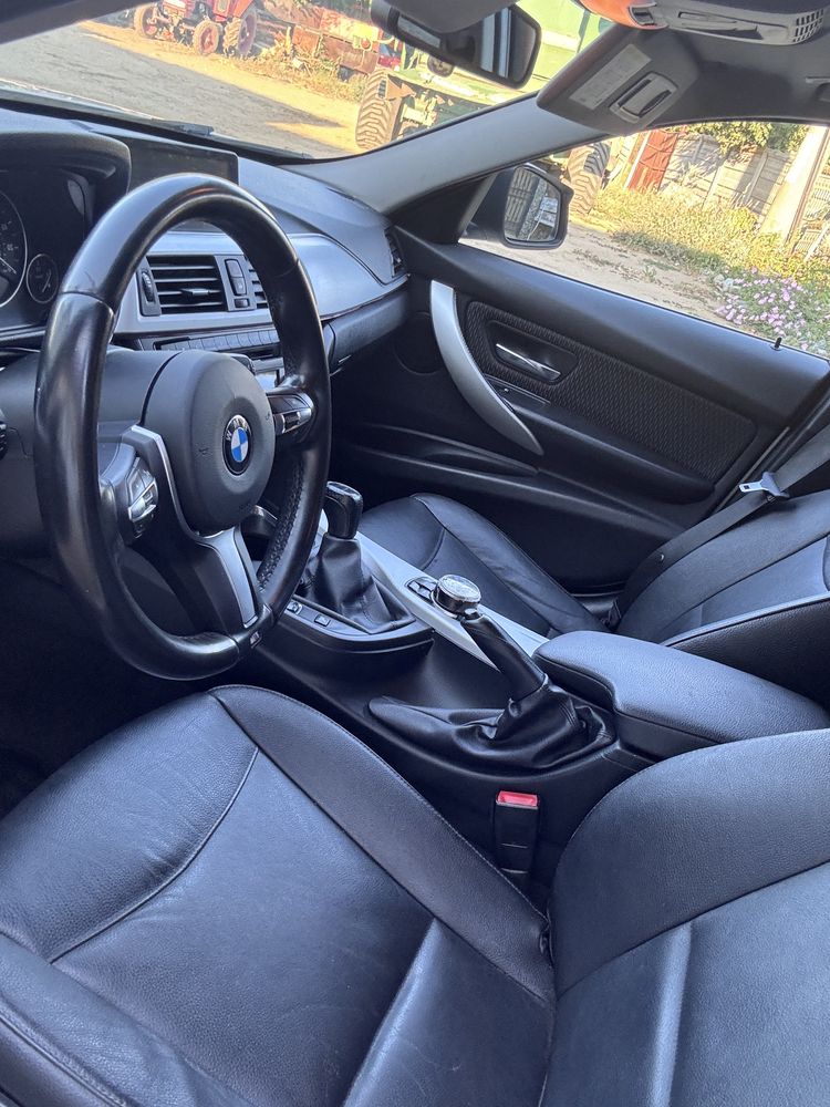 Dezmembrez bmw seria 3 f30 2012 2.0 diesel
