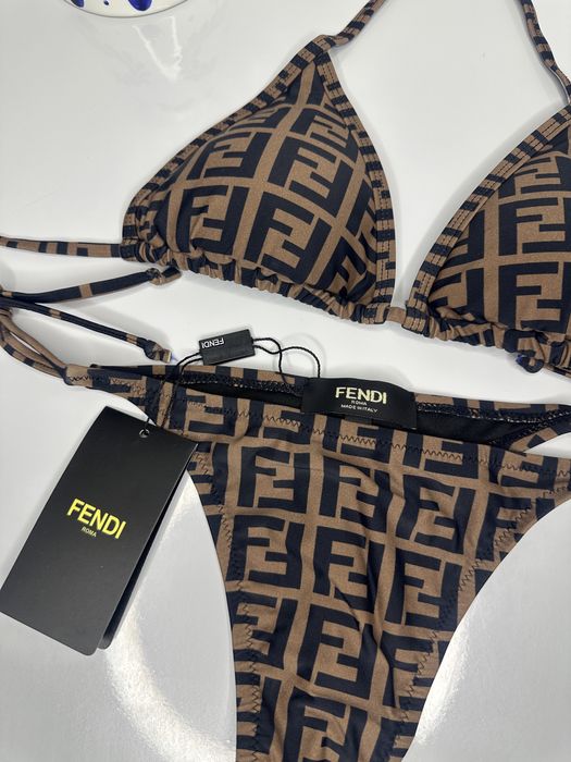 Costum de baie Fendi marimea L