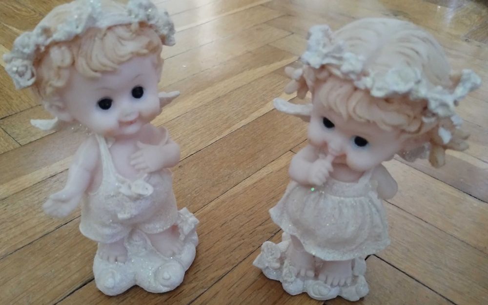 Фигурки на Ангели (момче/момиче) от смола (14х7см.)