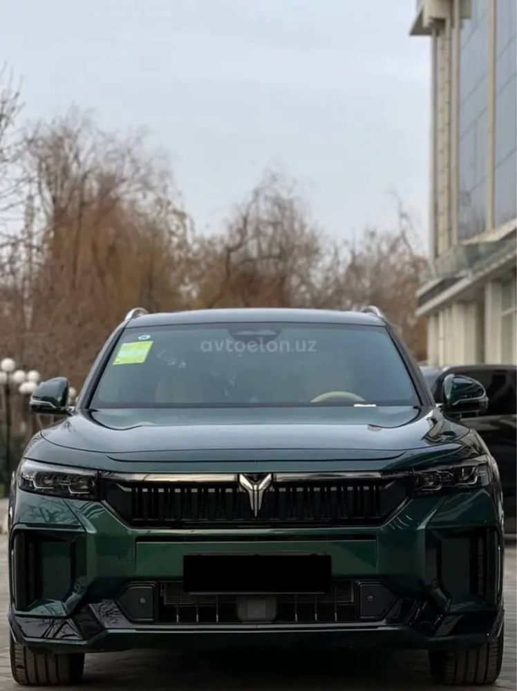 Voyah free gibrid Awd