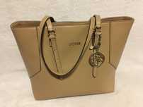 Оригинална дамска бежова чанта Guess