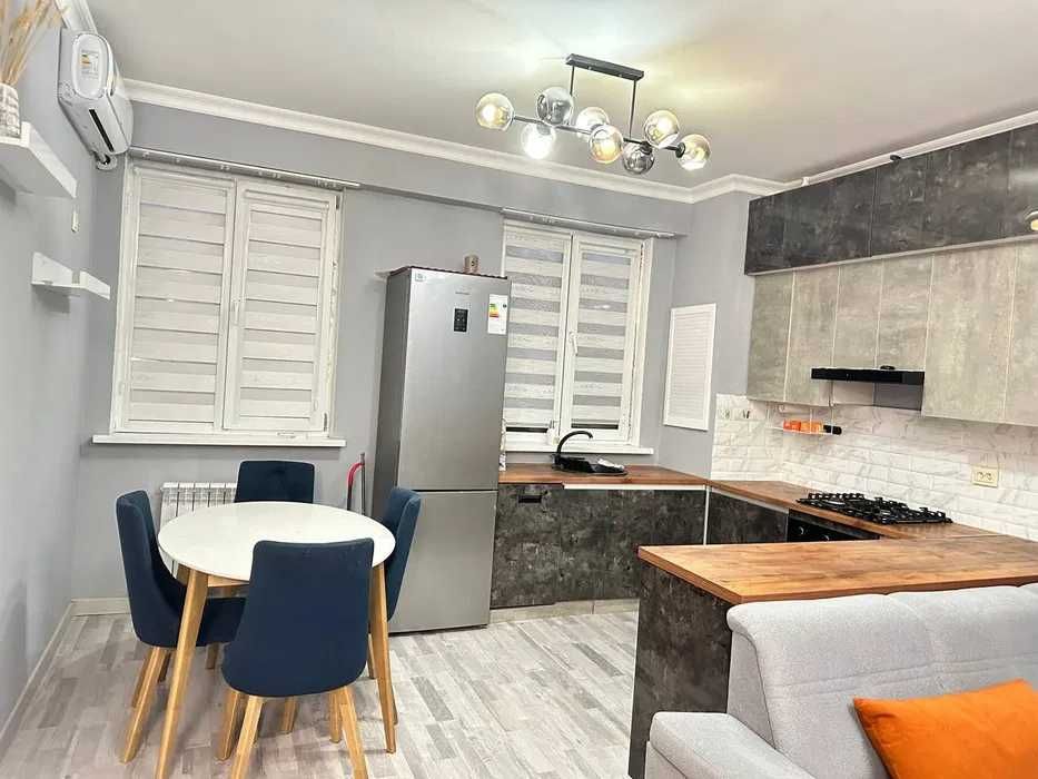 R5! Сдаётся ШИКАРНАЯ Квартира 2/2/9 на Максим Горьком! Метро БИЙ