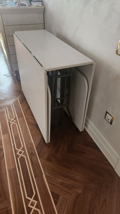 Продам стол книжку, очень удобный