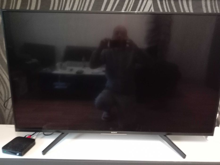 Телевизор Sony 49HF7 4096