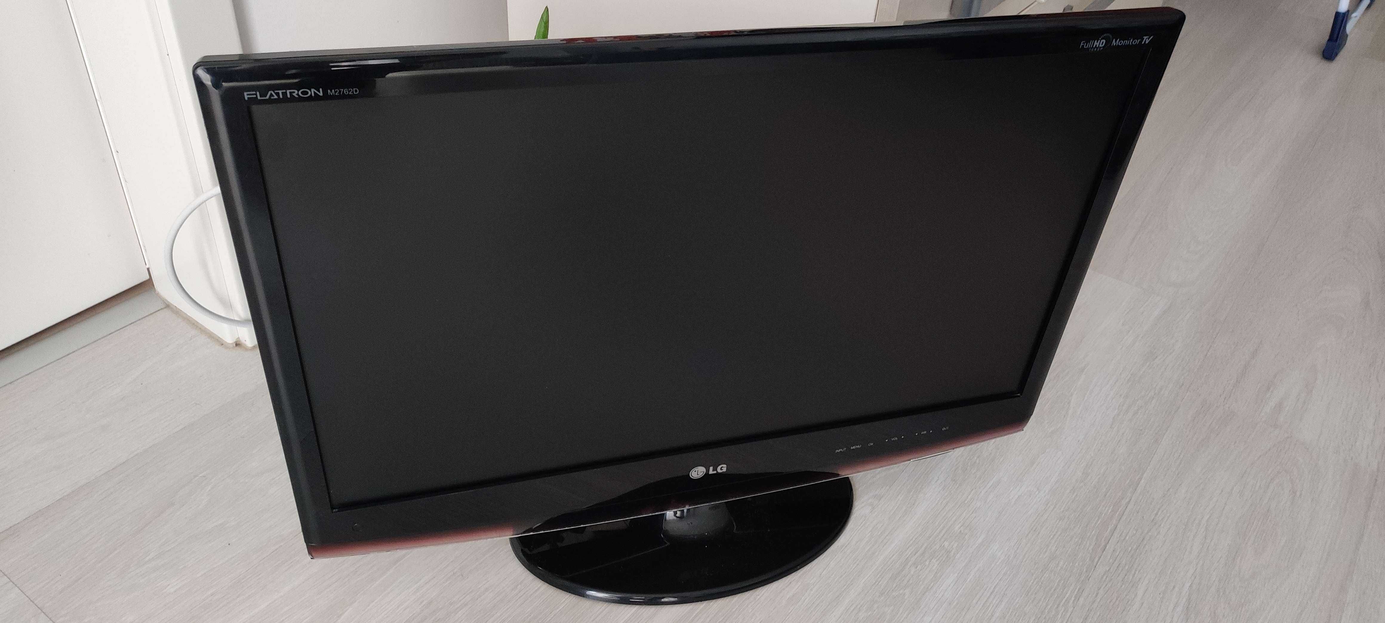 Monitor / televizor LG Full HD 27,5"