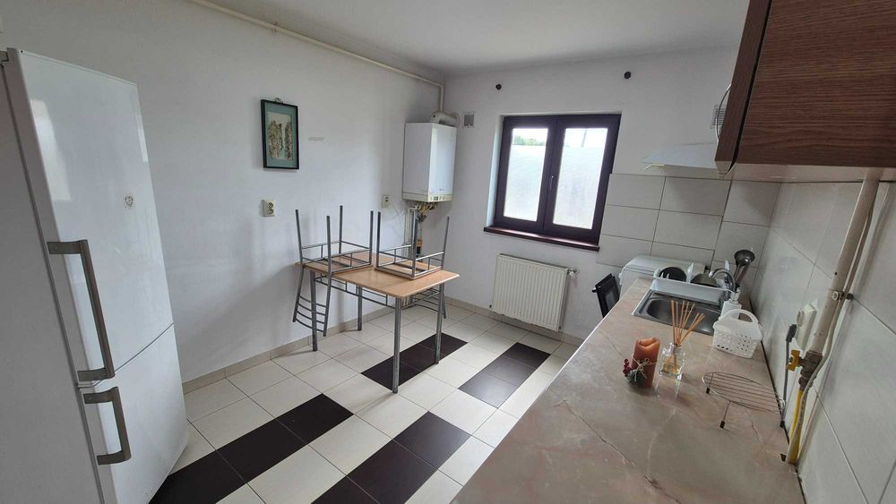 1 camera Podu de Fier, bloc nou, liber