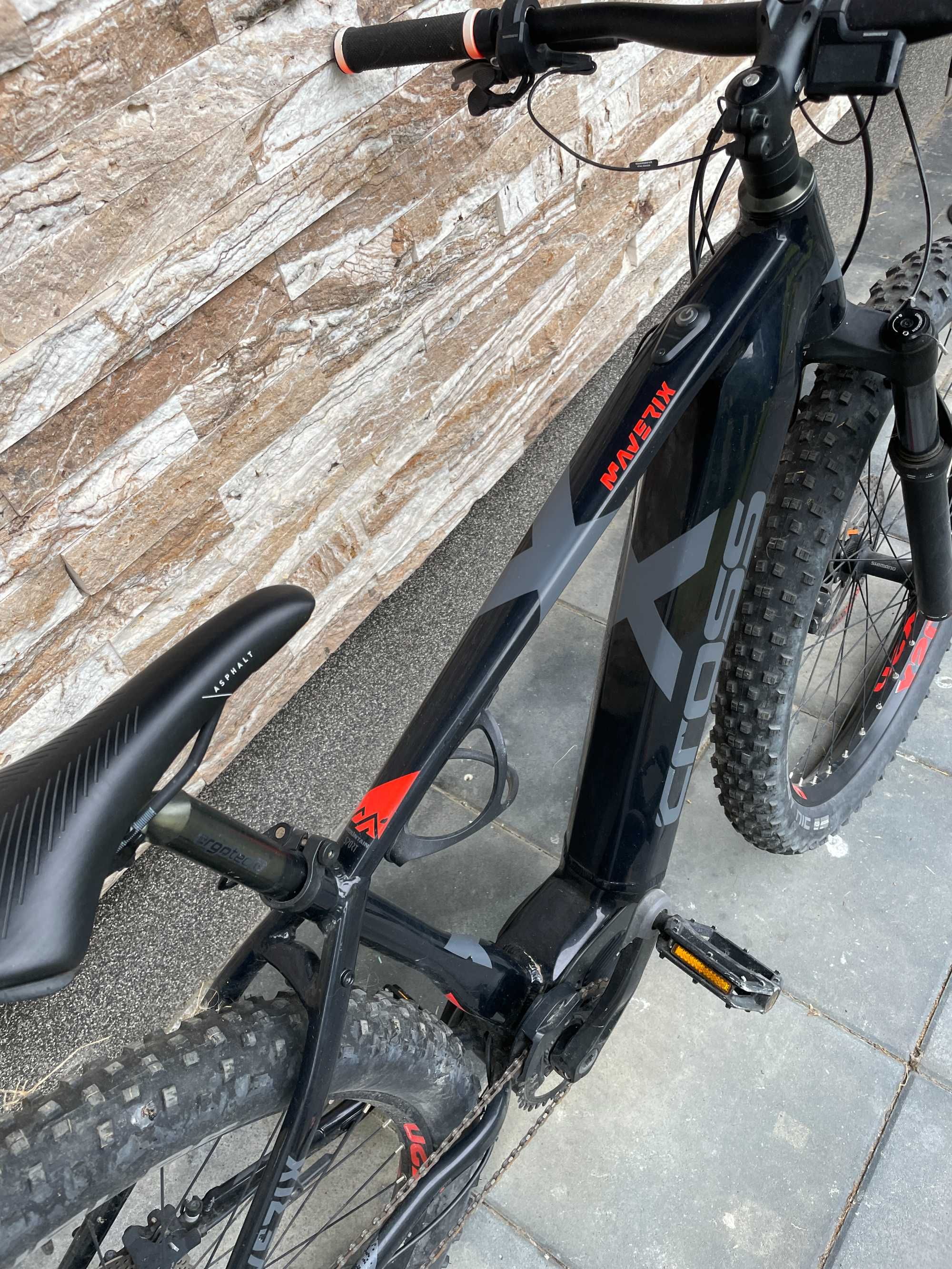 Bicicleta electrica CROSS MAVERIX Plus Sportive