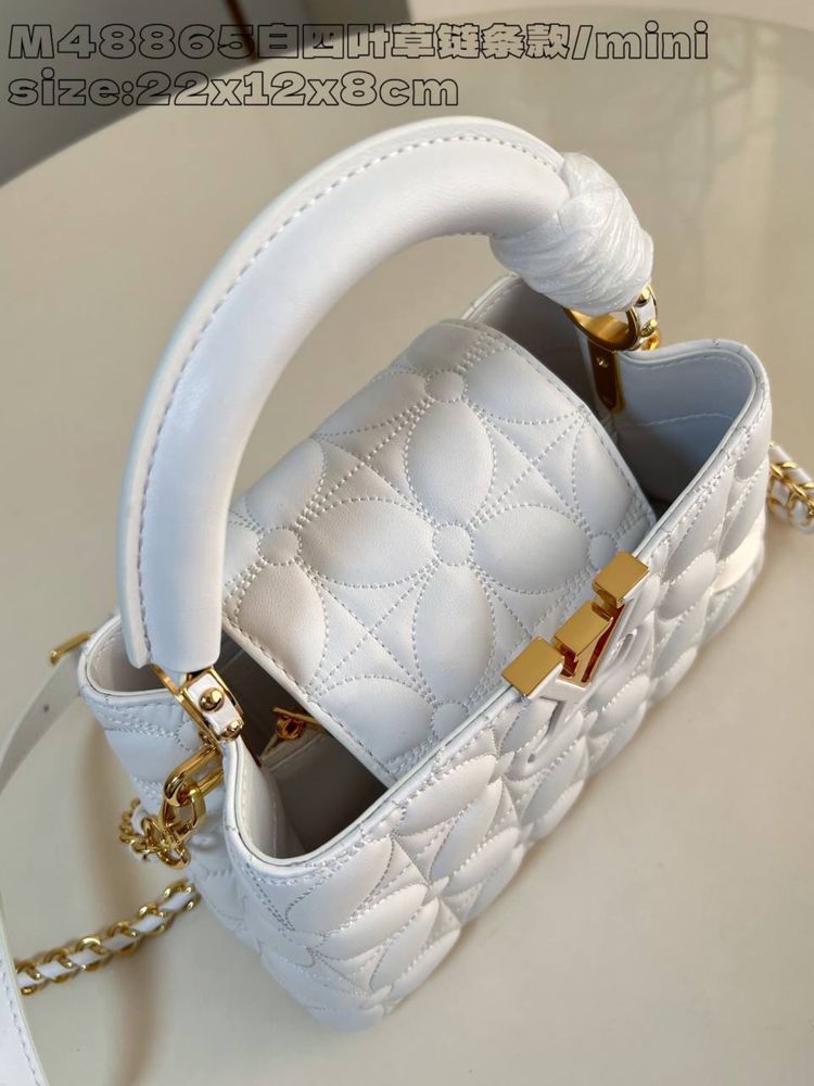 Geanta Louis Vuitton Capuciness