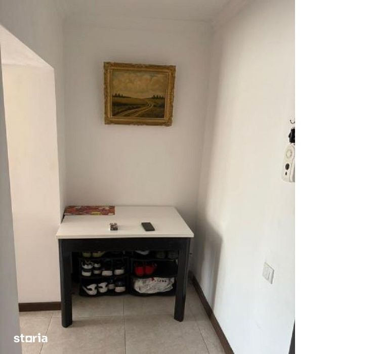 Garsoniera decomandata, 27mp, etaj 3, Inel 2
