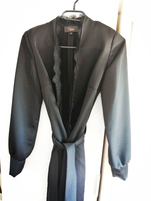 Rochie NOIRE tip sacou sau frac neagra cu dantela aplicata masura S