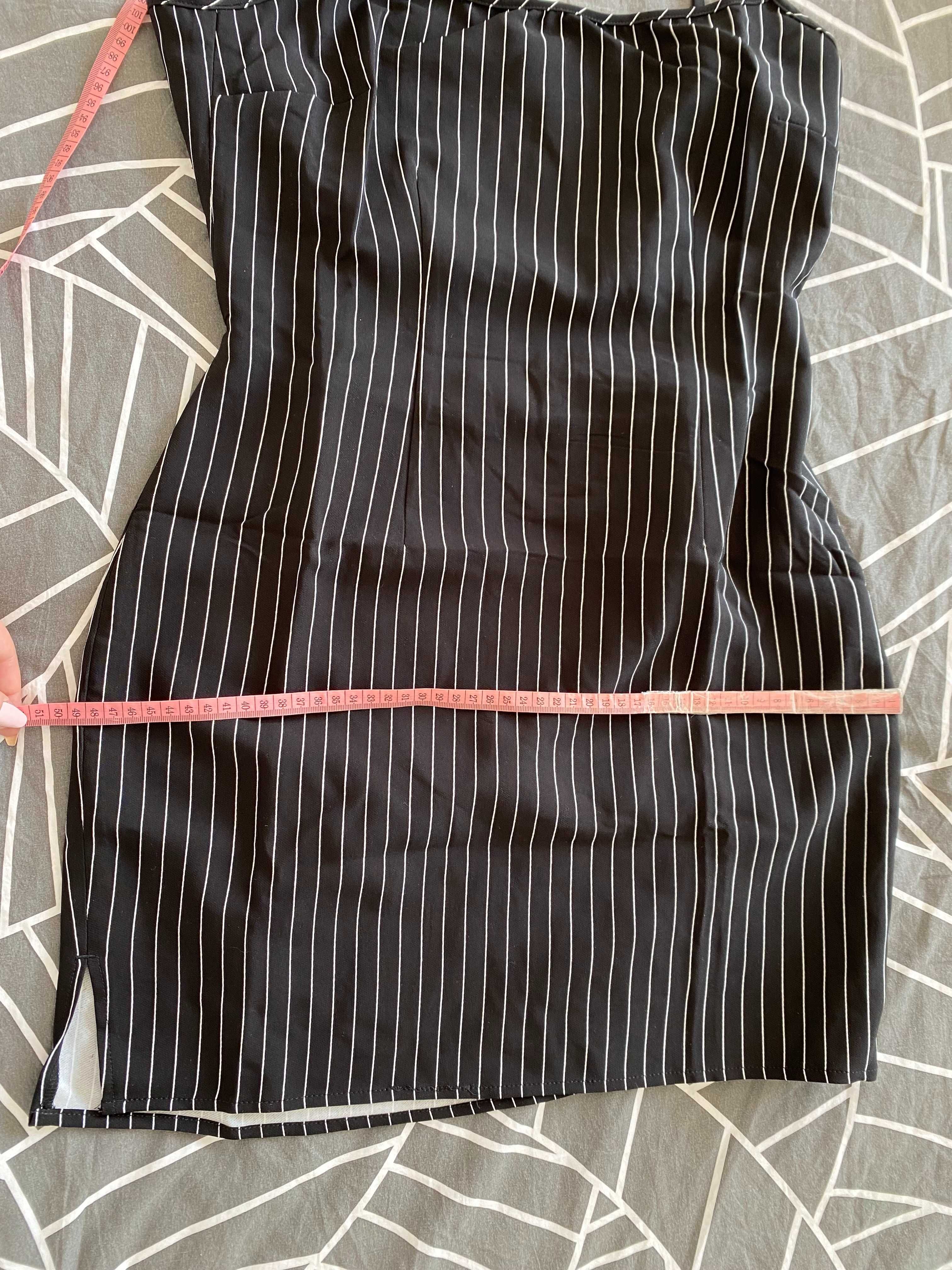 Rochie neagra scurta in dungi cu spatele decupat H&M mar 40 - 42 M L