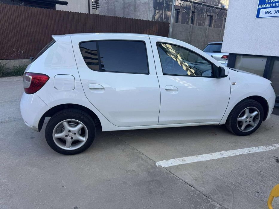 Dacia Sandero 2104