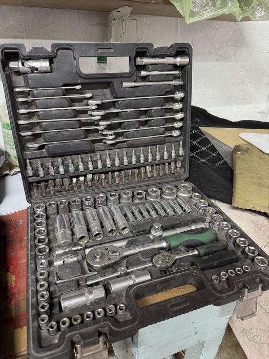 Набор ключей для автомобиля Хэлфер Helfer