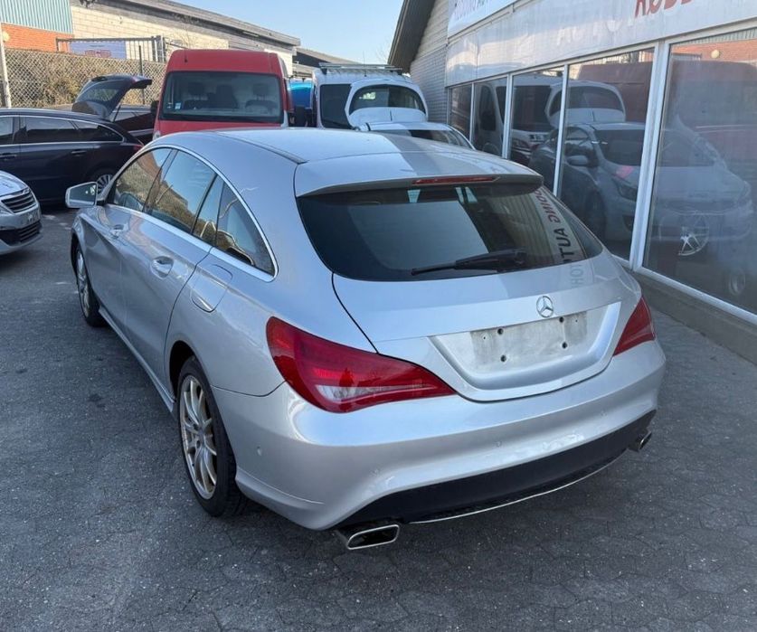 Mercedes-Benz CLA Shooting Brake 220 CDI 2.2 Diesel 170CP Automată