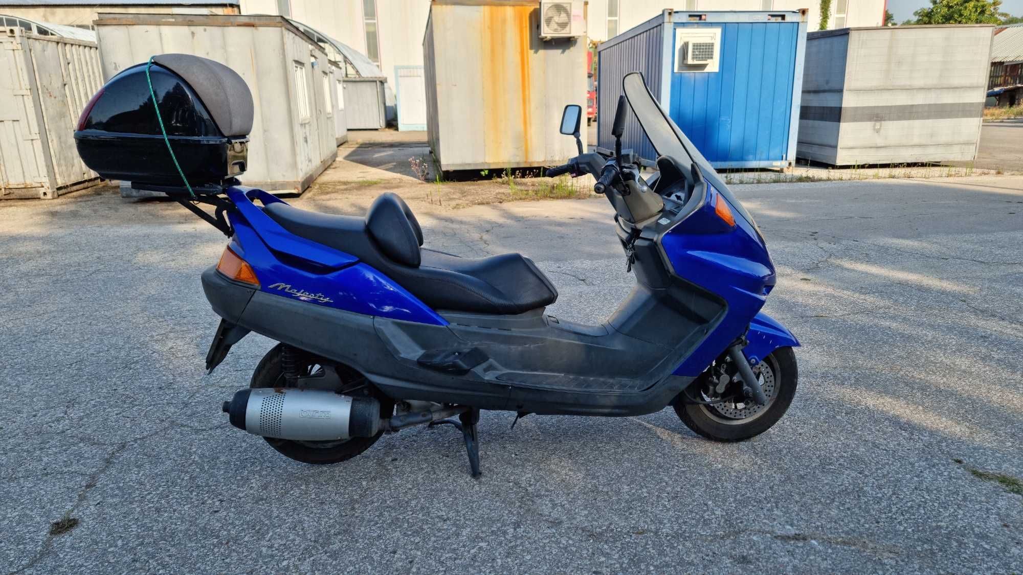 Продавам мотоциклет Yamaha majesty 250