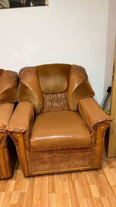 Vând mobila sufragerie completa