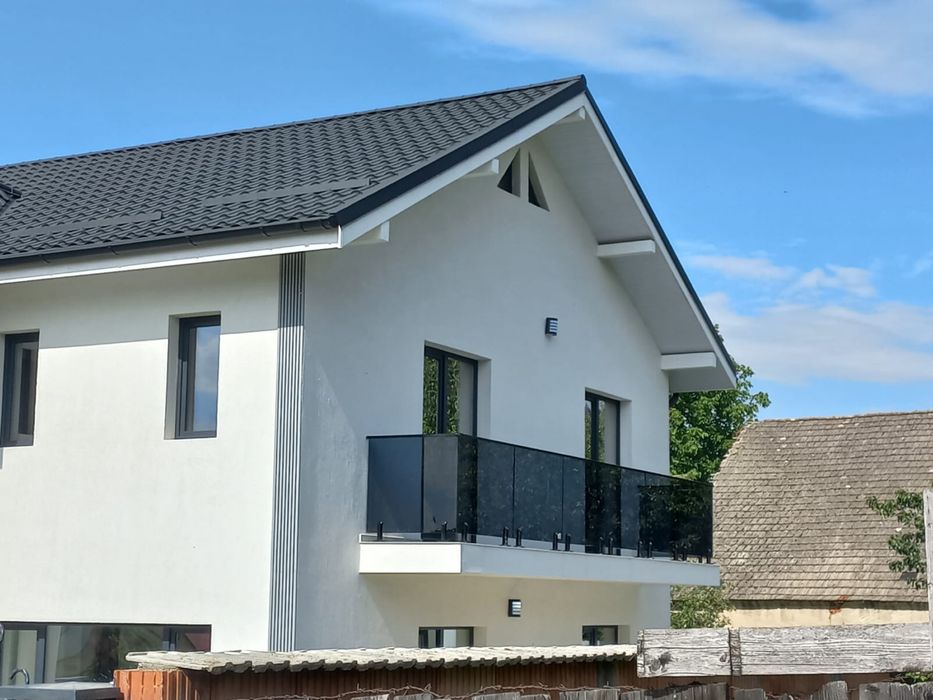 Balustrada de sticla