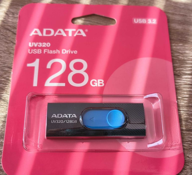 Stick USB A-Data 128.Gb sigilat