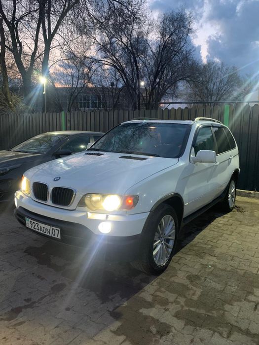 Продам BMW X5 E53 2003год