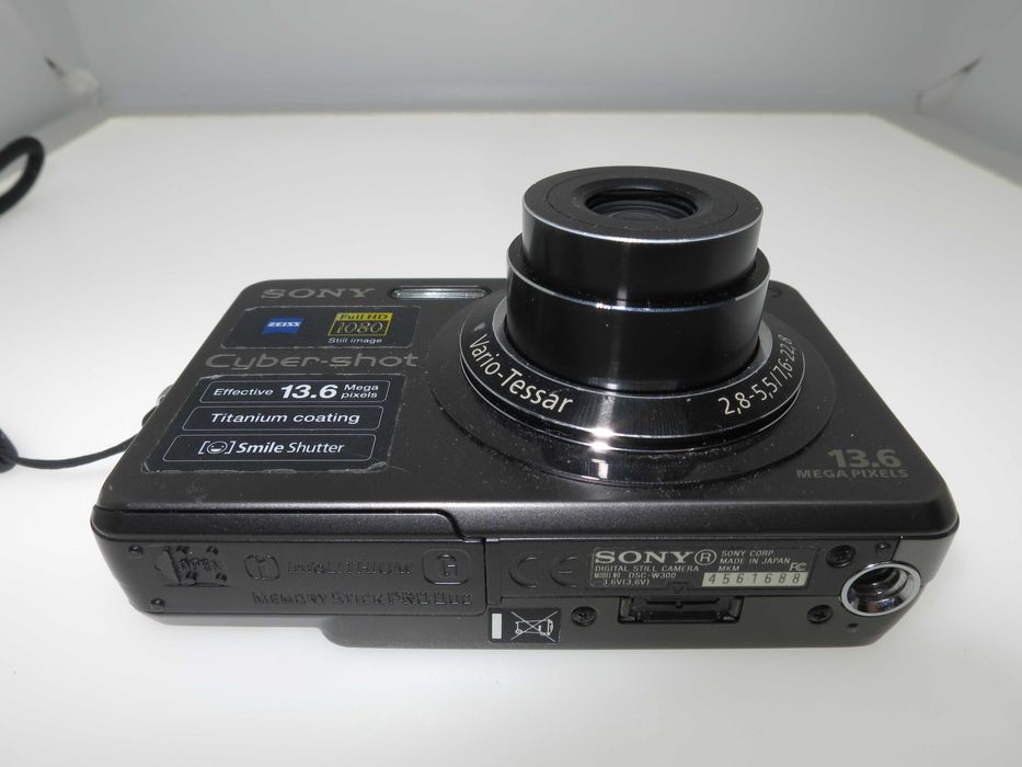 Sony Cyber-shot DSC-W300 компактен цифров фотоапарат камера титаниум