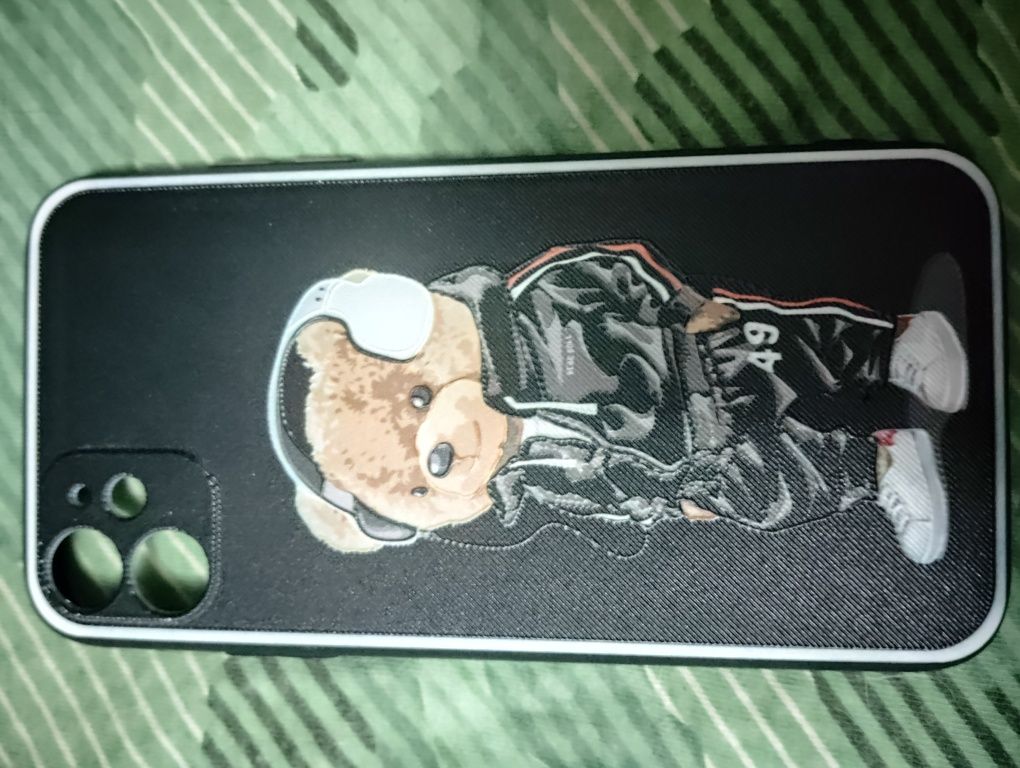 iPhone 11 С мишкой Теди чехол